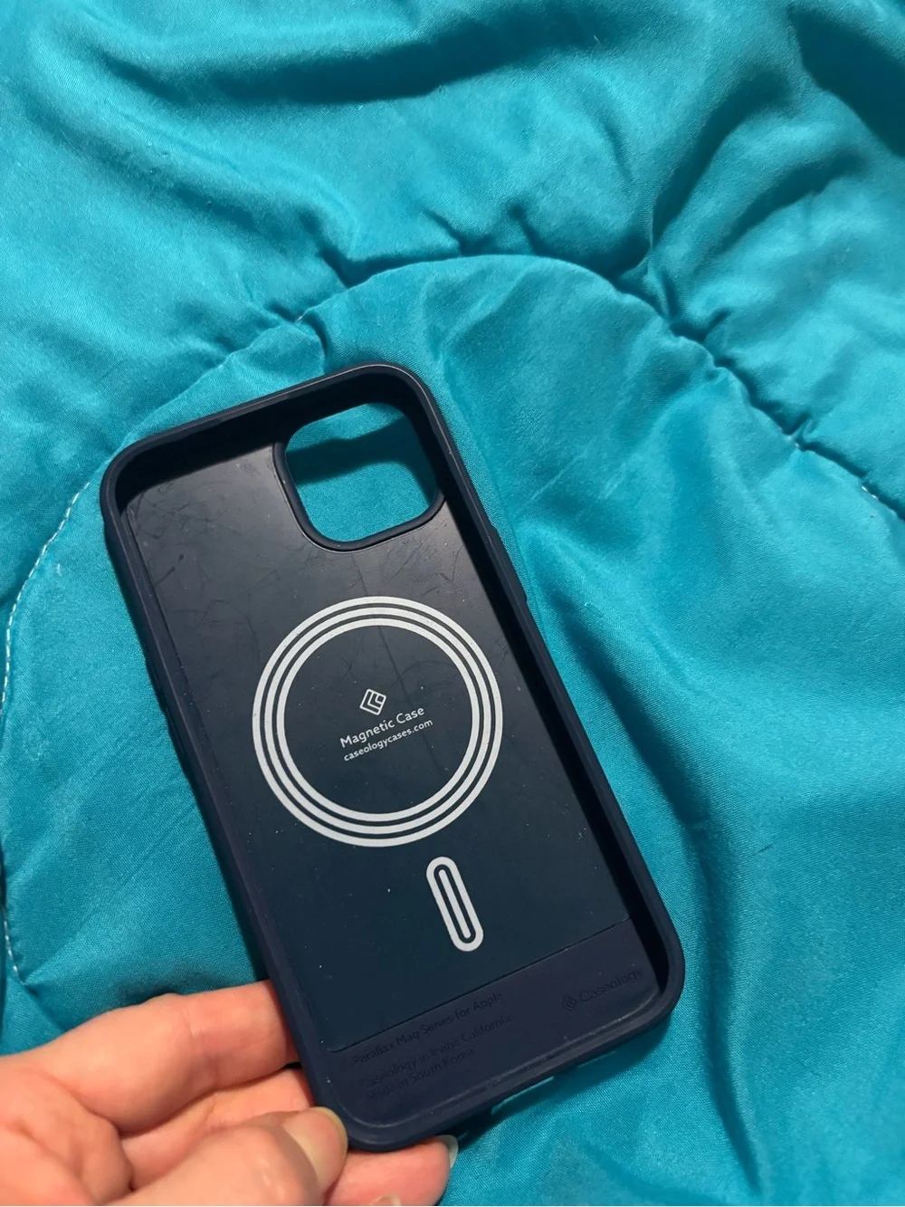 Slim Protective Navy iPhone 14 Case - Caseology